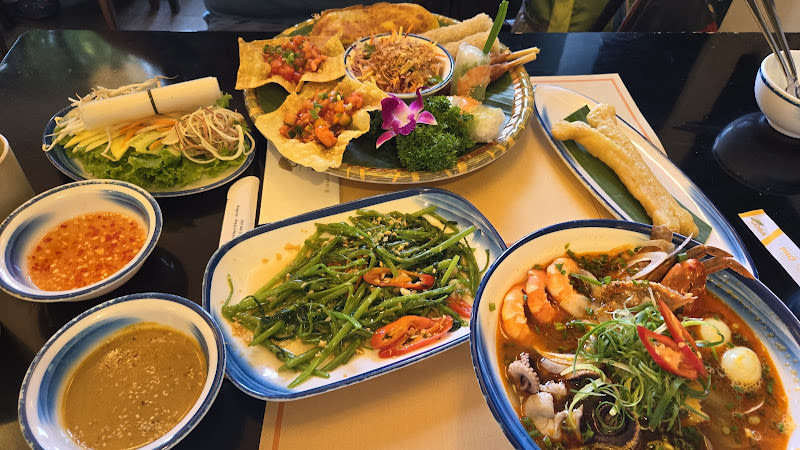 Cô Ba Phở bò