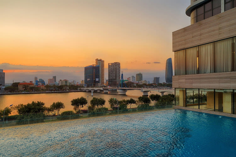 Meliá Vinpearl Danang Riverfront