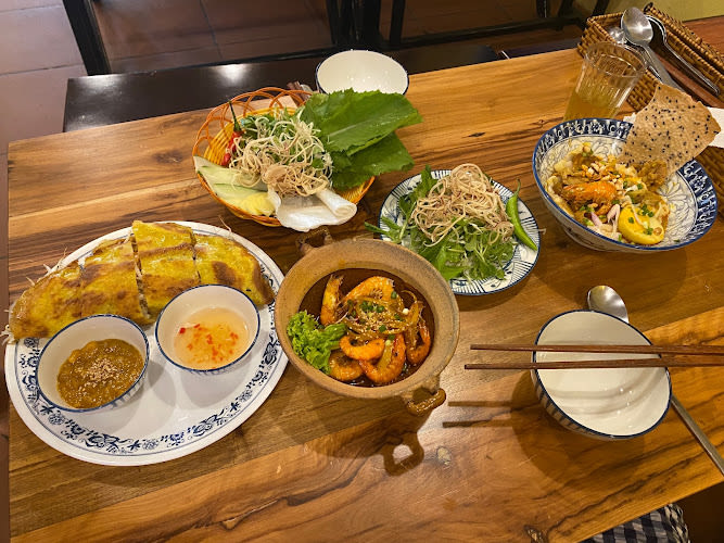 Nhà Bếp Xưa Restaurant
