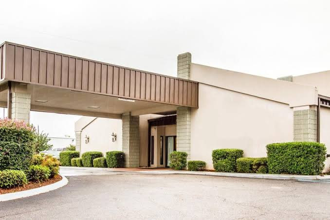 Executive Inn and Suites Enterprise