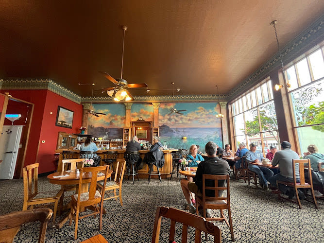 Café Waterfront