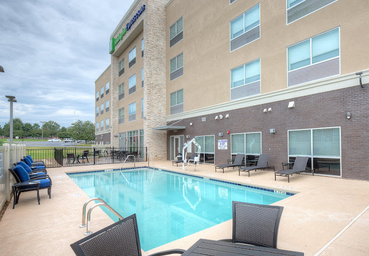 Holiday Inn Express & Suites Fort Mill, an IHG Hotel