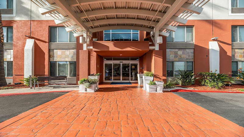 Holiday Inn Express & Suites Fremont - Milpitas Central, an IHG Hotel