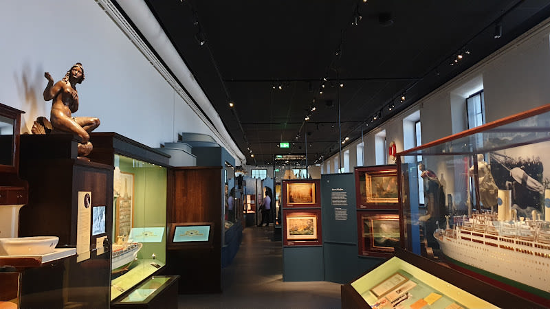 Maritime Museum & Aquarium