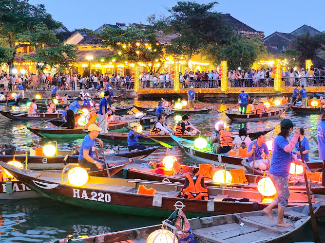 Hội An Night Market
