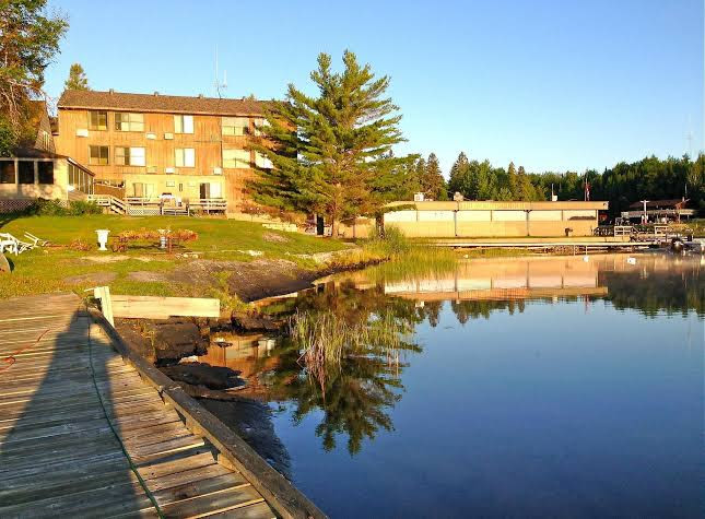 Thunderbird Lodge