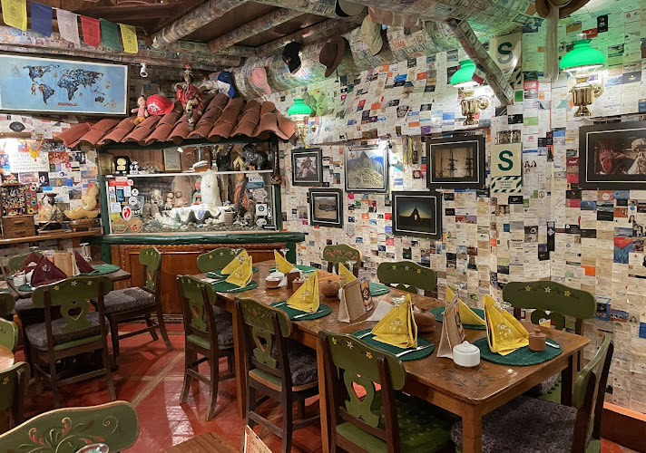 Restaurant Bistro Bar Indio Feliz