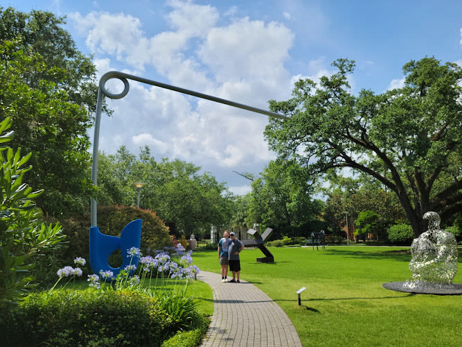 Sydney and Walda Besthoff Sculpture Garden