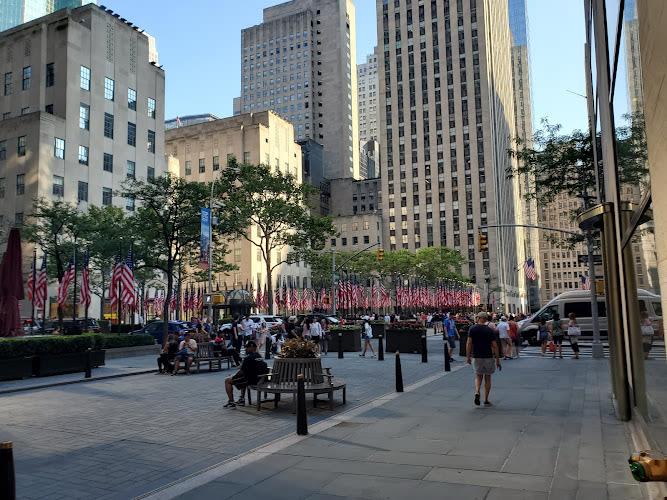 75 Rockefeller Plaza
