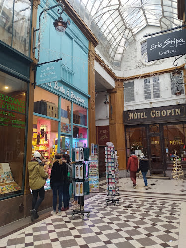 Le charme parisien des passages couverts