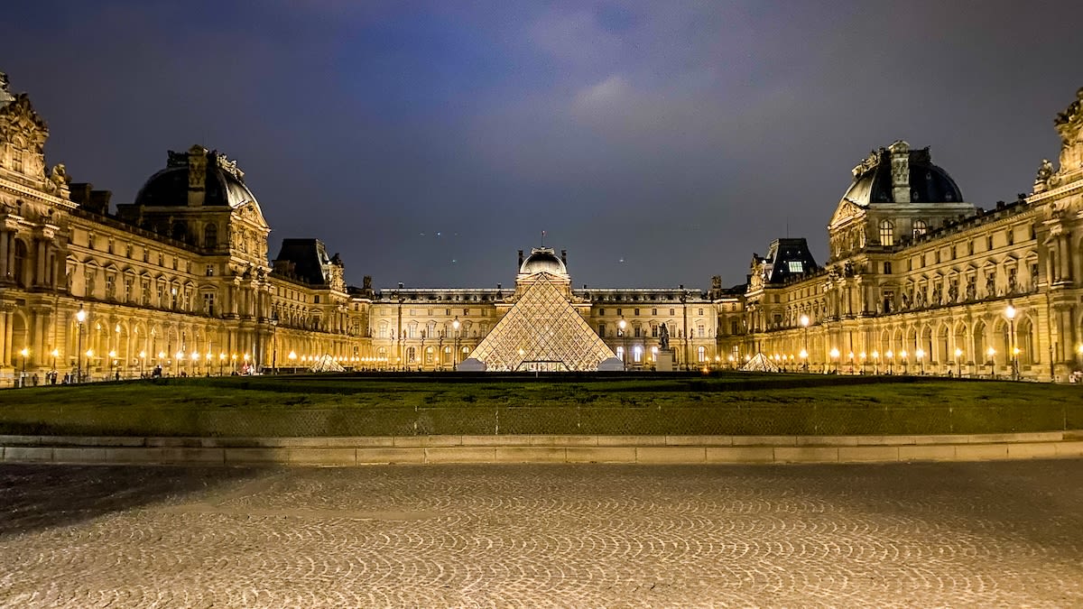 Louvre Museum