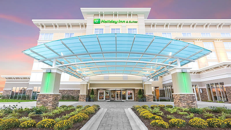 Holiday Inn & Suites East Peoria, an IHG Hotel
