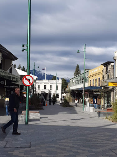 Country Road - Queenstown