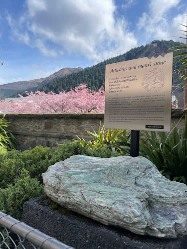 Queenstown Artworks and Mauro Stone
