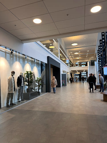 Holtagarðar - Shopping Center