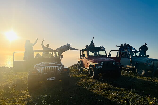 BLACK TRAILS SANTORINI OFF ROAD EXPERIENCE