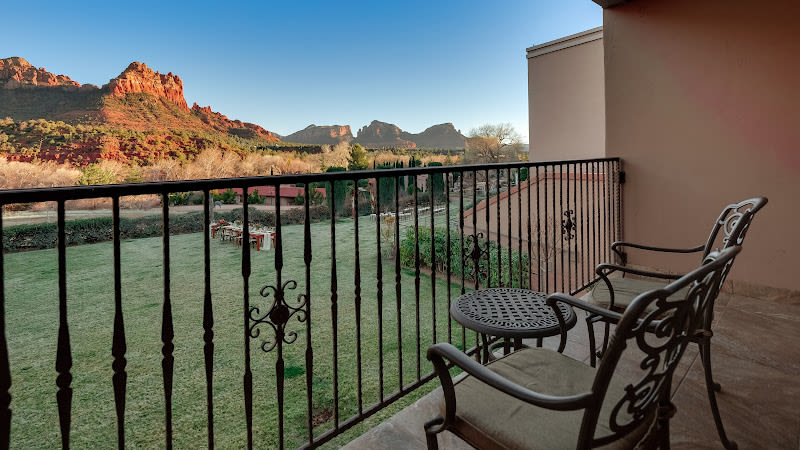 Best Western Plus Arroyo Roble Hotel & Creekside Villas