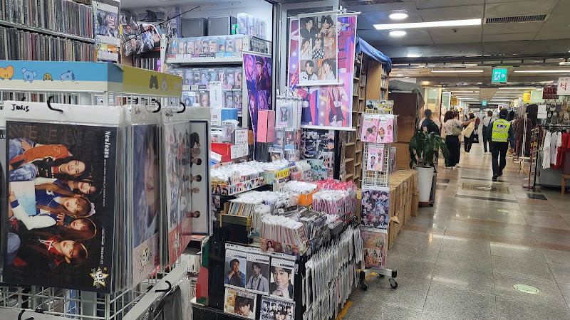 Hoehyeon Underground Shopping Center