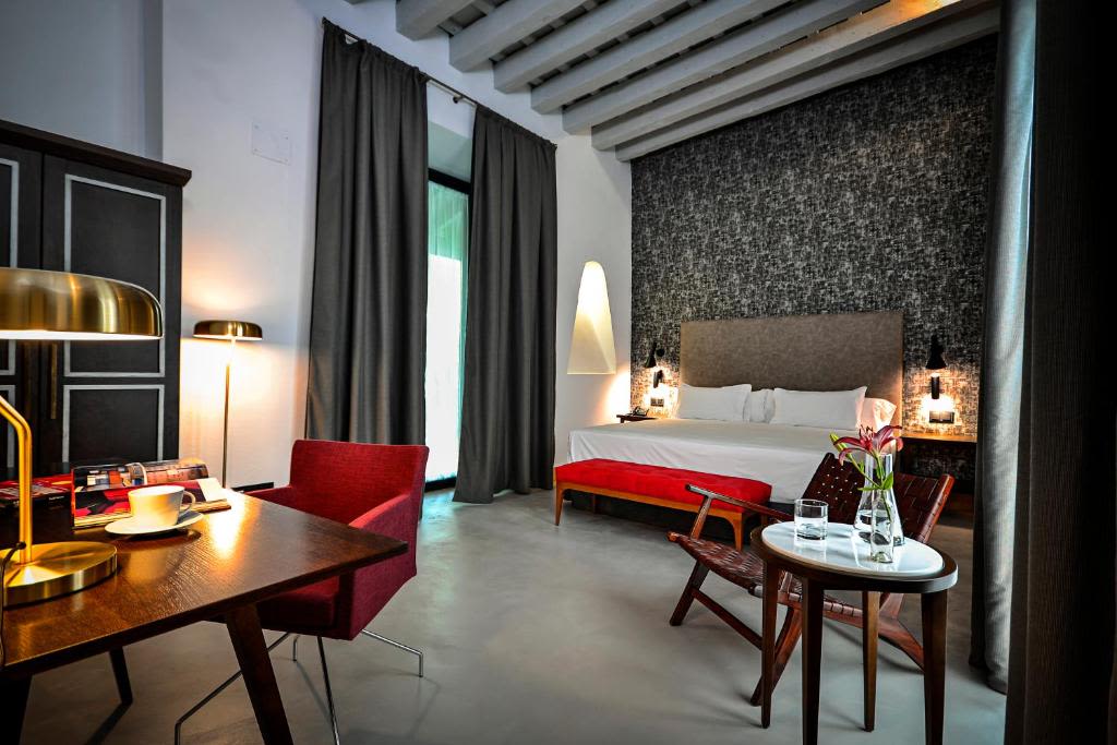 Legado Alcazar Hotel