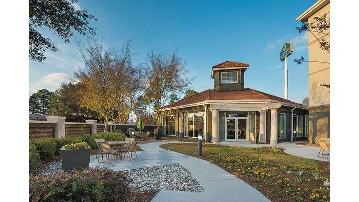 La Quinta Inn & Suites by Wyndham Shreveport Airport