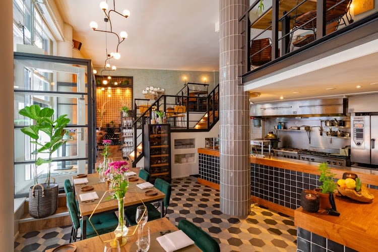 Restaurant 6&24