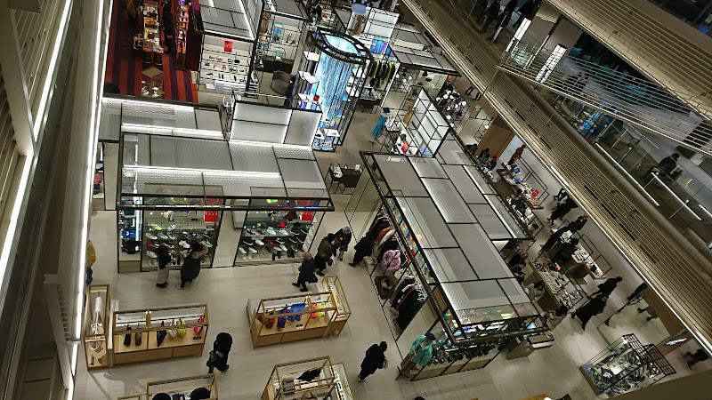 GINZA SIX