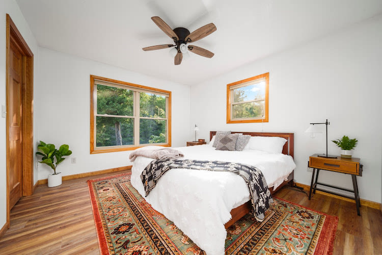 Firefly Lodge