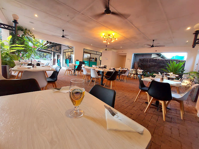 Zulu Bistro Bar