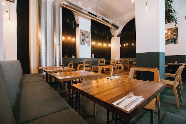 LETO Restaurant Bar