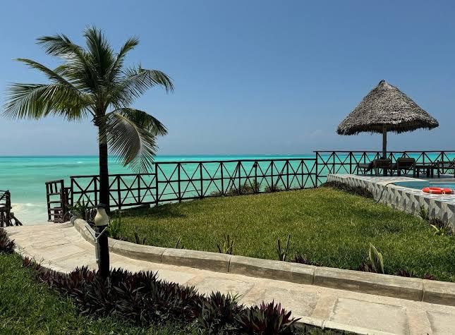 Mahi Mahi Beach Hotel