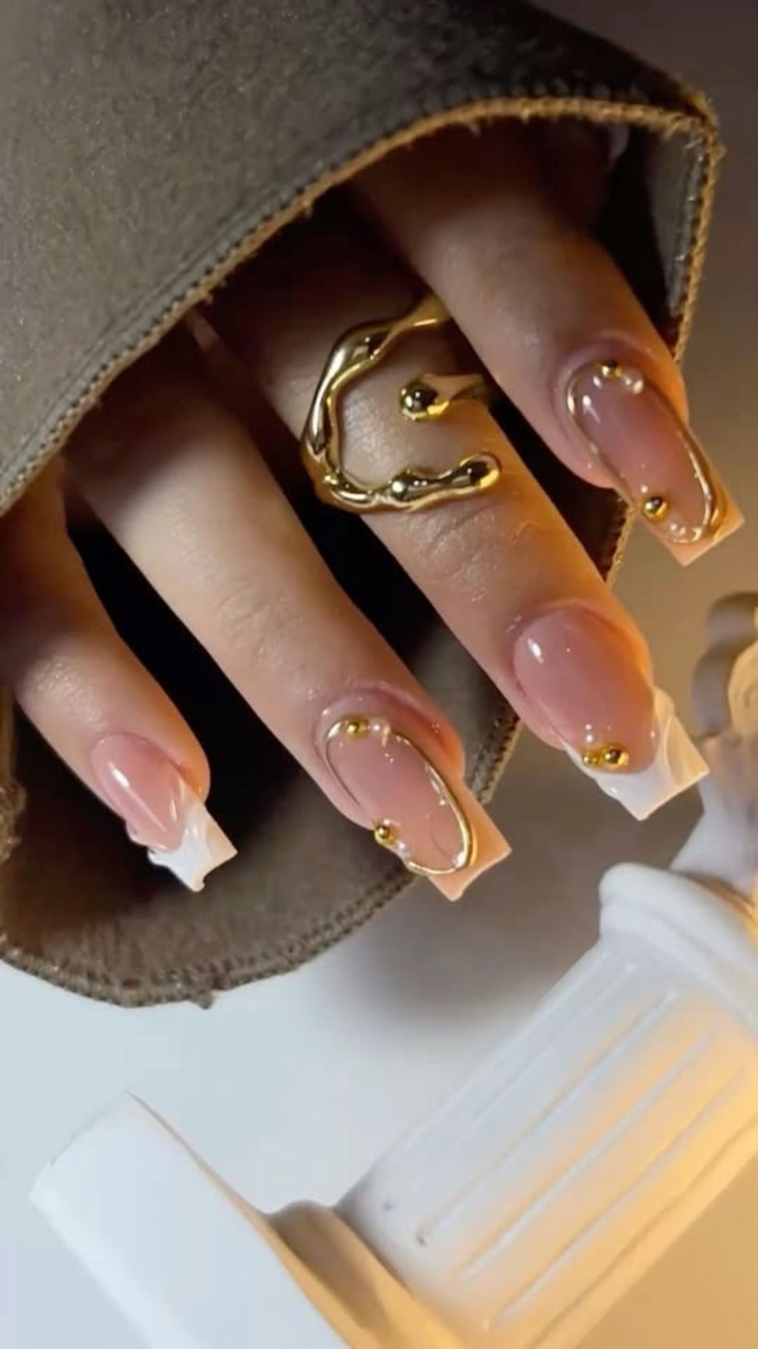 Gabii A. Reyes - Servicio de Uñas Acrílicas