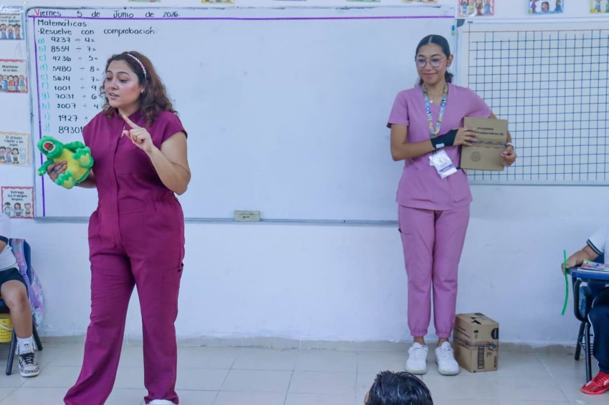 Acercan servicios de prevención y vacunación a escuela primaria en la colonia Sambulá