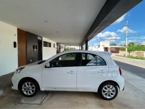 Venta de Nissan March 2024 seminuevo