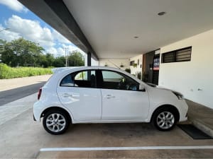 Venta de Nissan March 2024 seminuevo