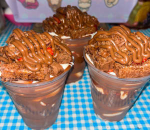 Daneli Postres - Fresas con crema naturales