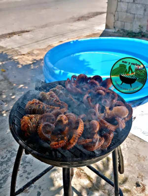 Mar y Carbón - Mariscos al Carbón