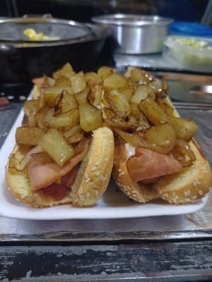 Hamburguesas y Hotdog Otoniel - Sol Caucel
