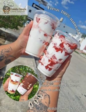Fresas con Crema de Emma Sanchez - Postres en Caucel