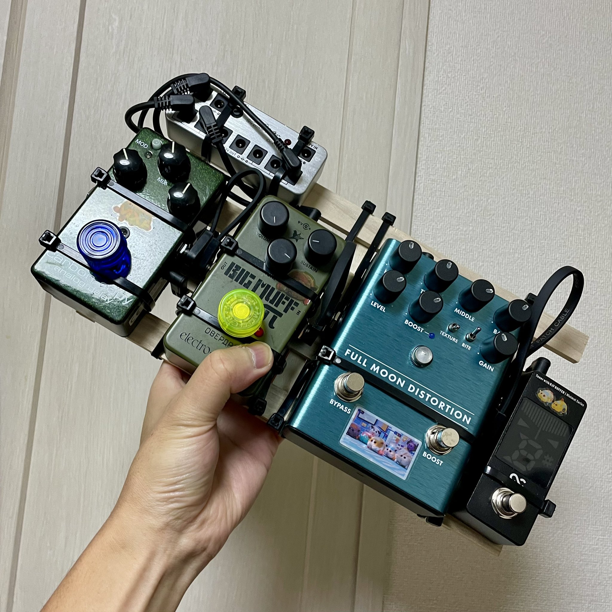 片手で持てるエフェクトボード
