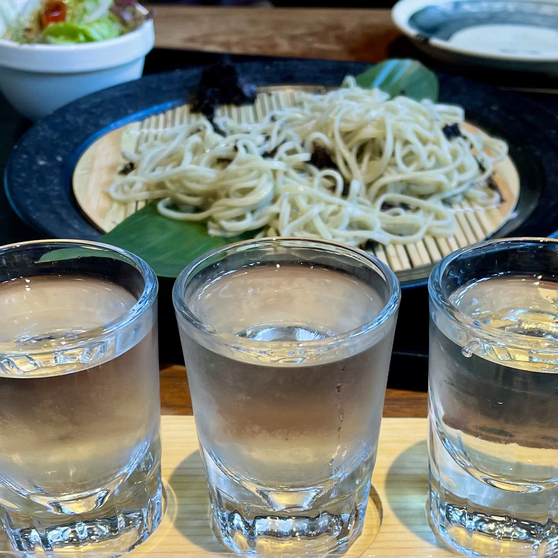 へぎそばと日本酒飲み比べ