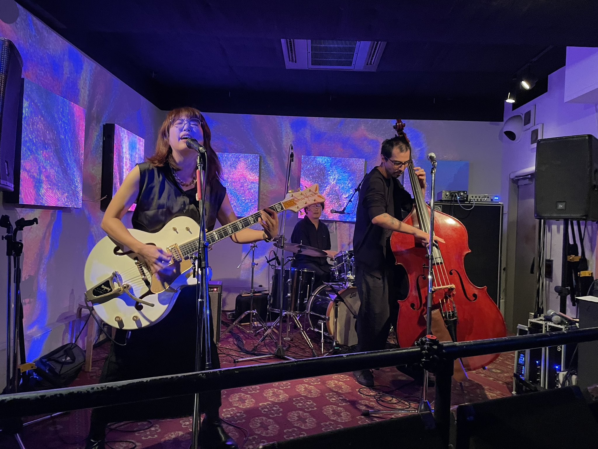 MADAM JAN BAND