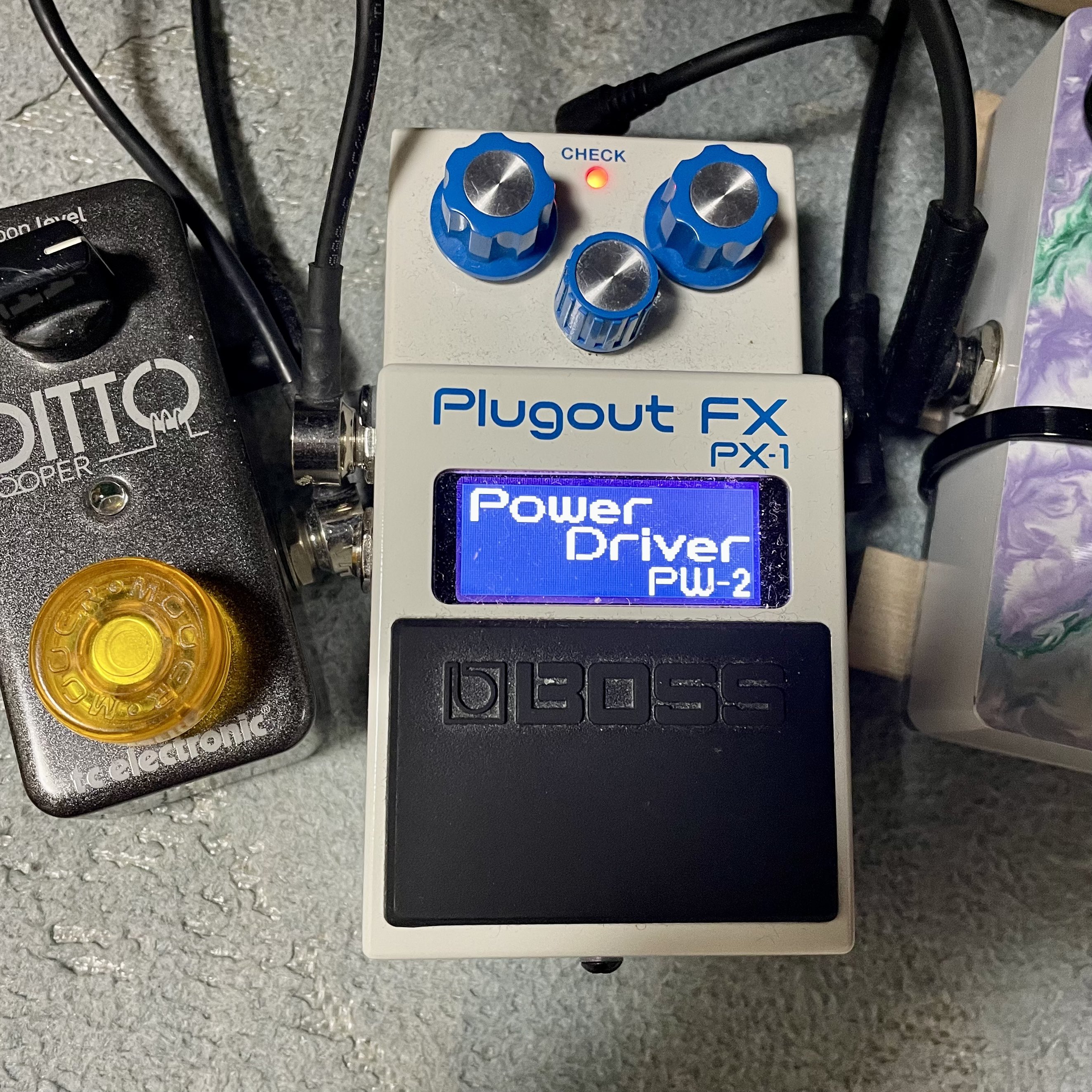 PX-1 で PW-2 を使っている様子