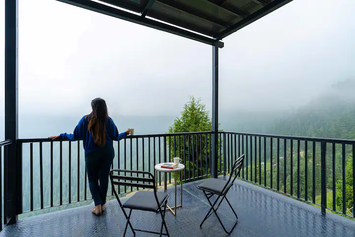 Image of Eastbury w/ Balconies, Valley Views