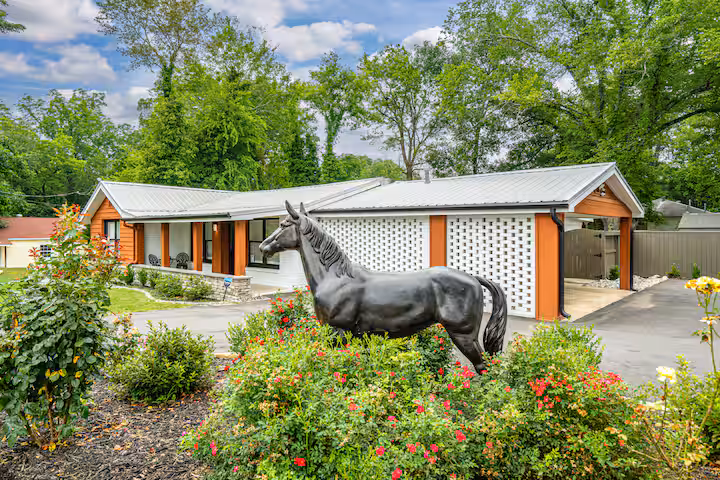 Image of Walk to Oaklawn! Mini Golf & Hot Tub!