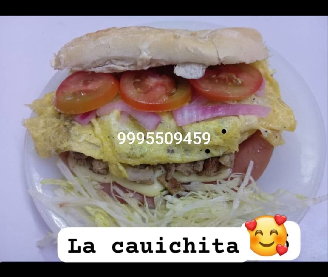 Foto 1 de 5, Imagen de Salbutes y Empanadas Artesanales de Masa de Maíz
