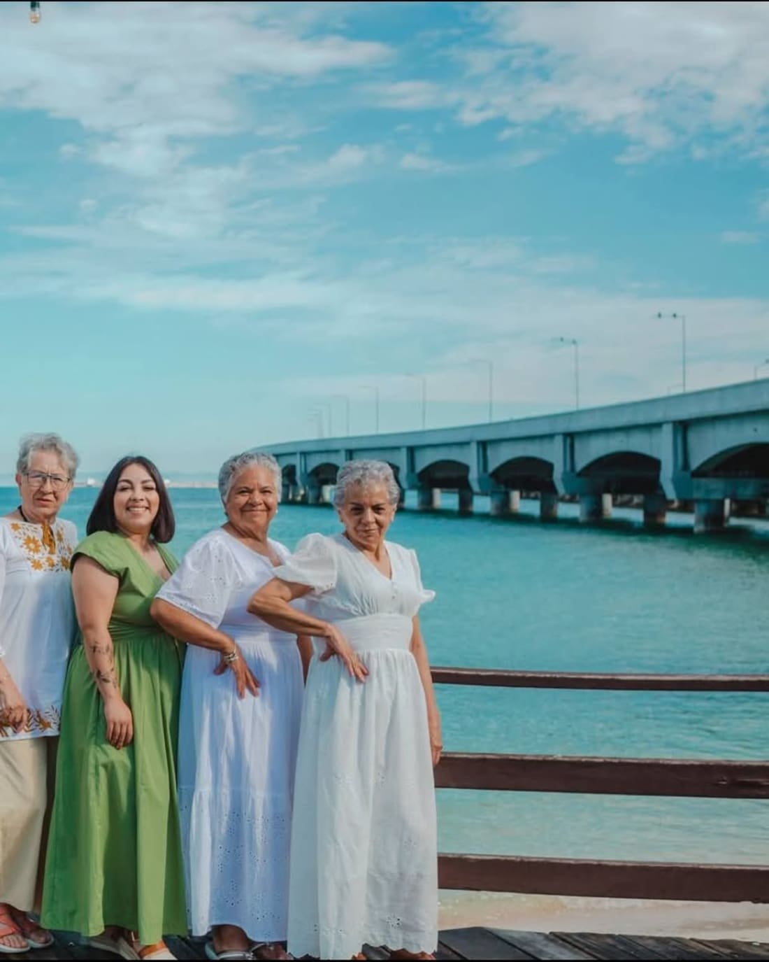 Foto 1 de 5, Imagen de Fotografía del Día de las Madres, Captura el Momento