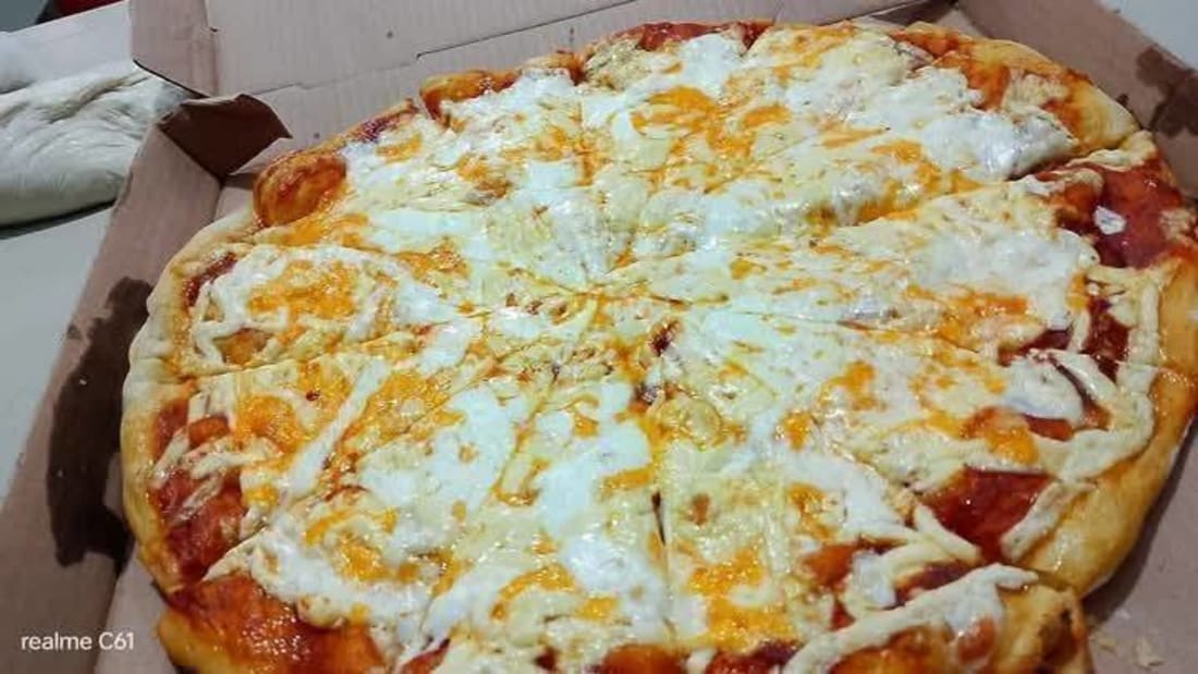 Foto 1 de 4, Imagen de Manolo's Pizza, Antojo Que No Se Piensa, Se Pide