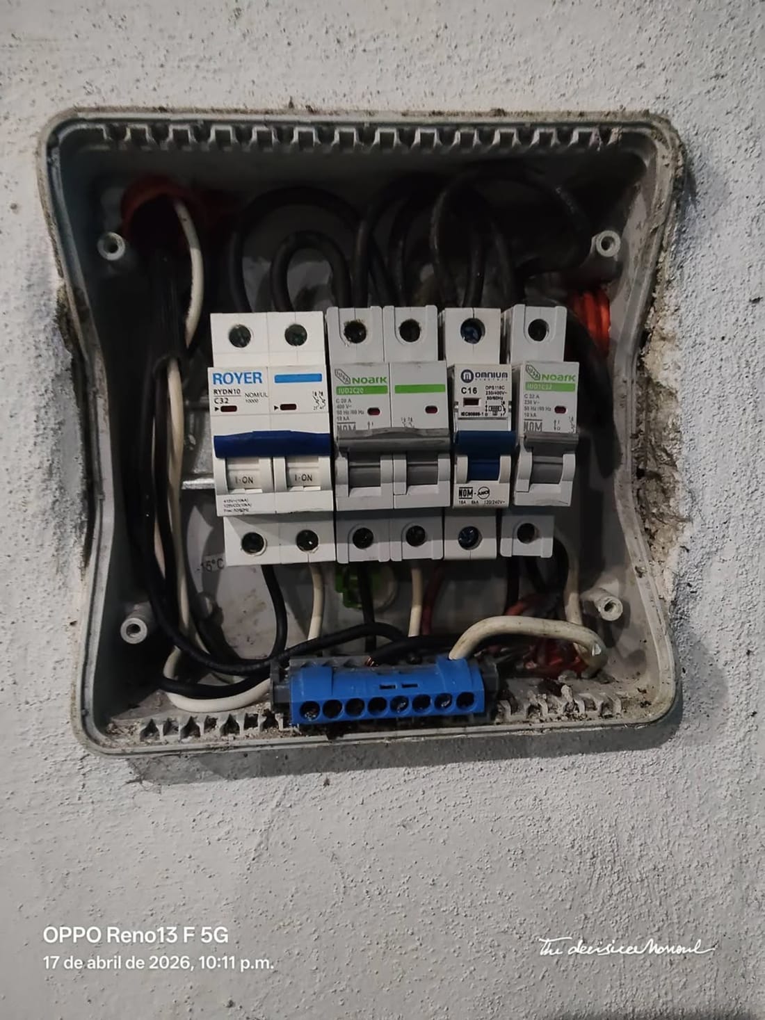 Foto 1 de 5, Imagen de Electricista Multiservicios Gamboa, Honesto y Rápido