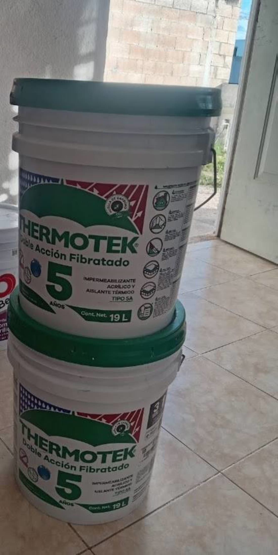 Imagen de Impermeabilizantes, Pinturas y Limpieza de Patios