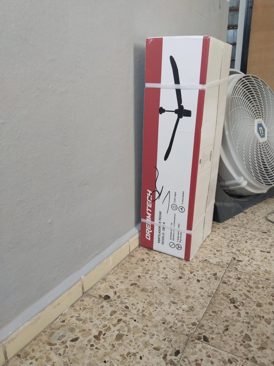 Foto 1 de 2, Imagen de Abanico de Techo Dreamtech, Nuevo $1,400
